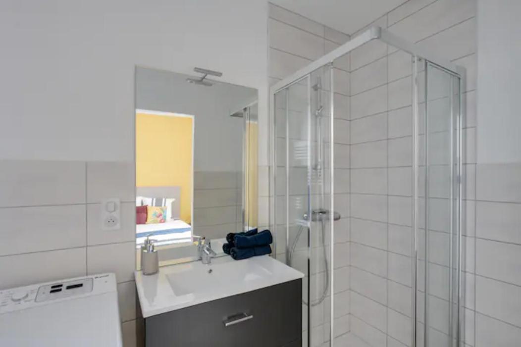 Suite Des Lilas - Terrasse Privee Реймс Экстерьер фото